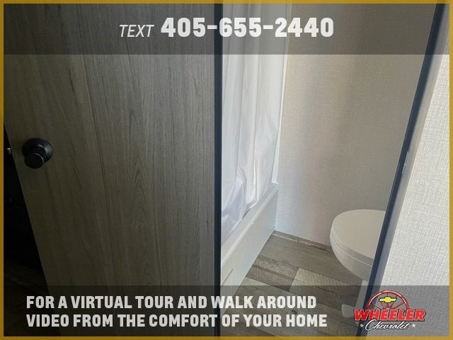 2021 ESCAPE E20 Base