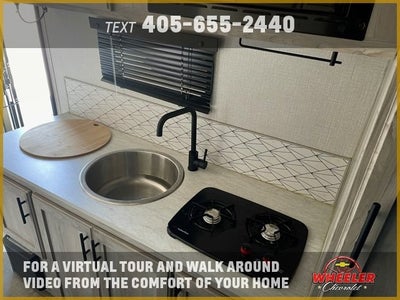 2021 ESCAPE E20 Base