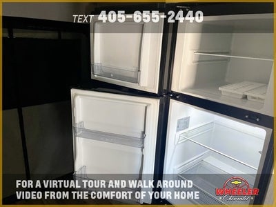 2021 ESCAPE E20 Base