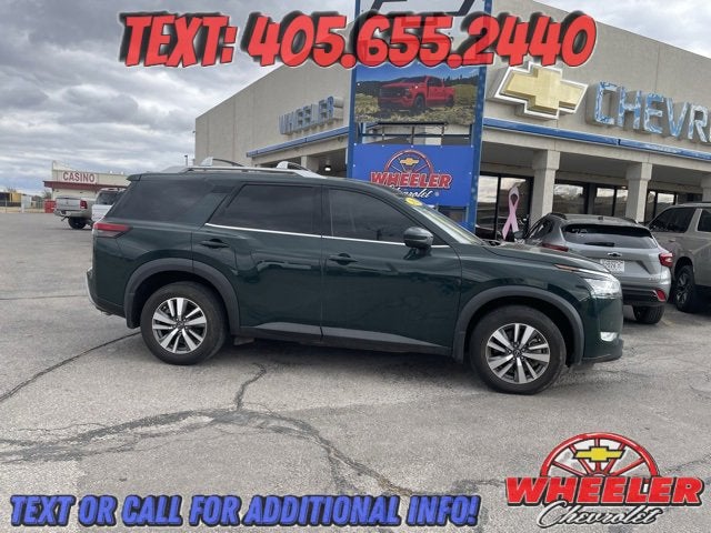 2023 Nissan Pathfinder SL