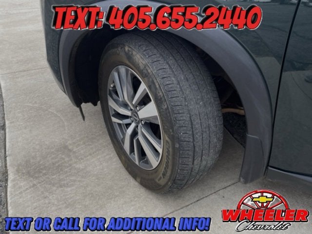 2023 Nissan Pathfinder SL