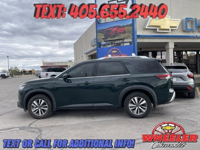 2023 Nissan Pathfinder SL