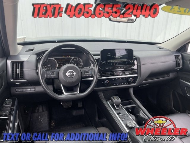 2023 Nissan Pathfinder SL