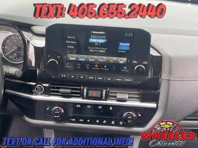 2023 Nissan Pathfinder SL