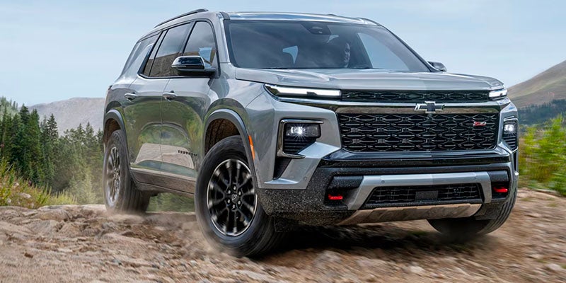 2025 Chevrolet Traverse Front View